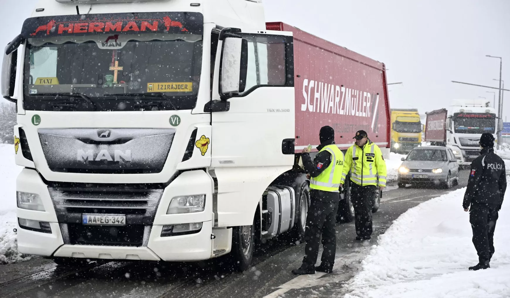 migráció illegális bevándorlás rendőrség ellenőrzés