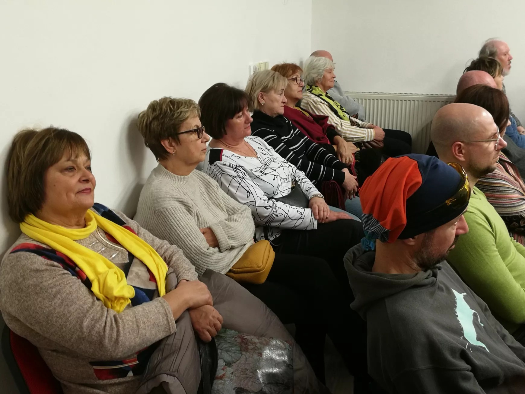 Barangolás az öltözködés, a textíliák és a divat színes világában - KÉPEKKEL
