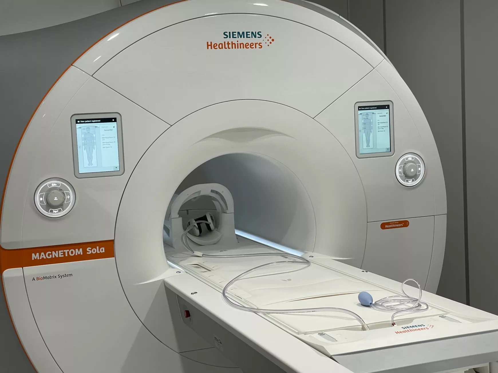 Az ingyenesen kívül már fizetős MRI kivizsgálásokat is végeznek a komáromi kórházban 