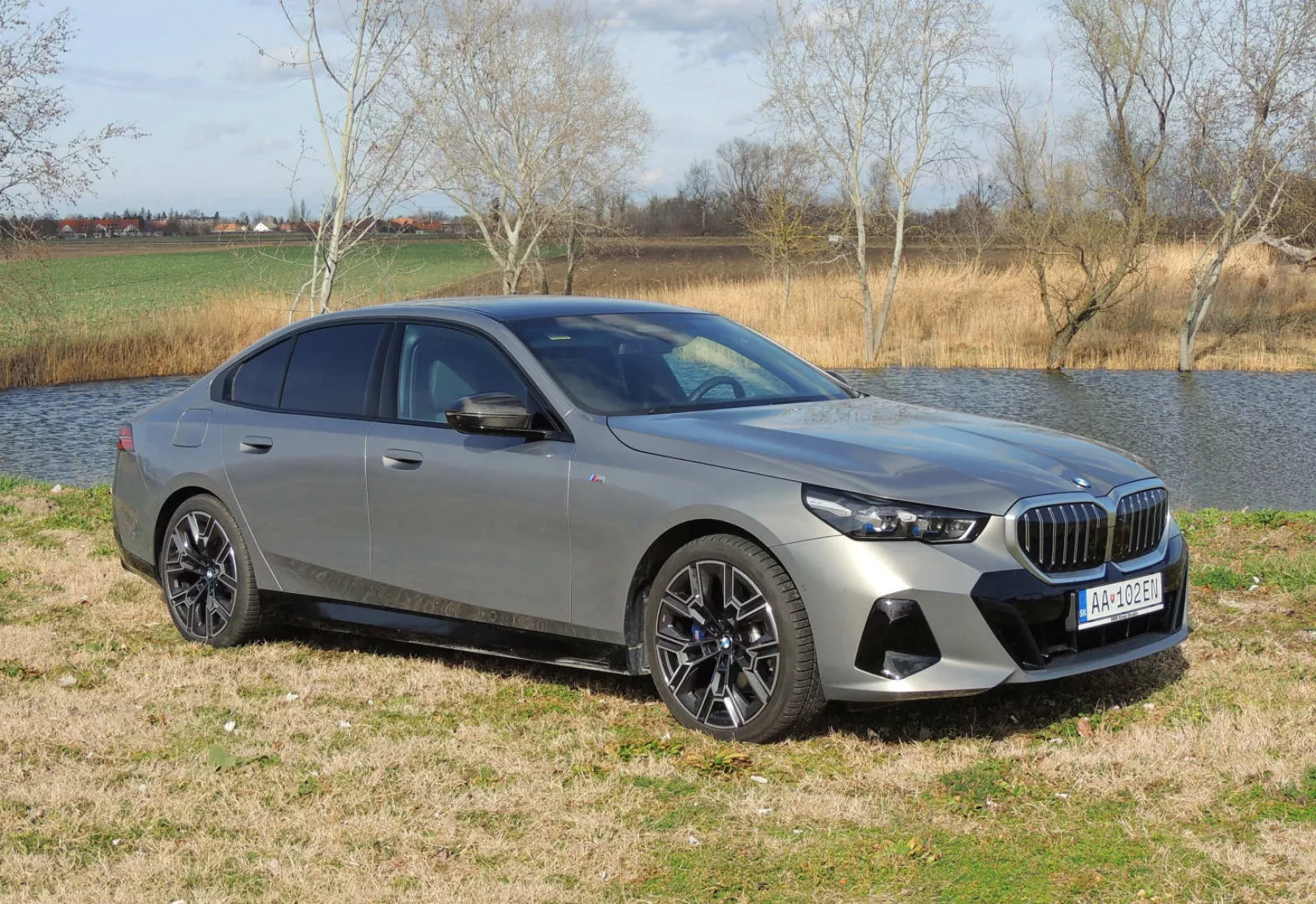 BMW 520d xDrive: Kétliteres dízellel is luxusautó