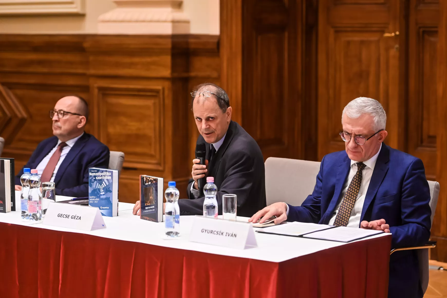 Duray Miklós interjúkötet - könyvbemutató