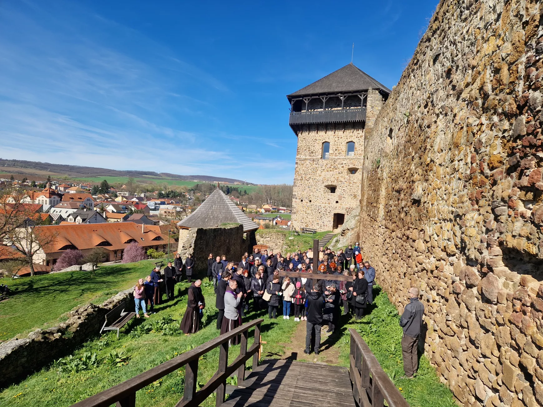 Keresztút Füleken