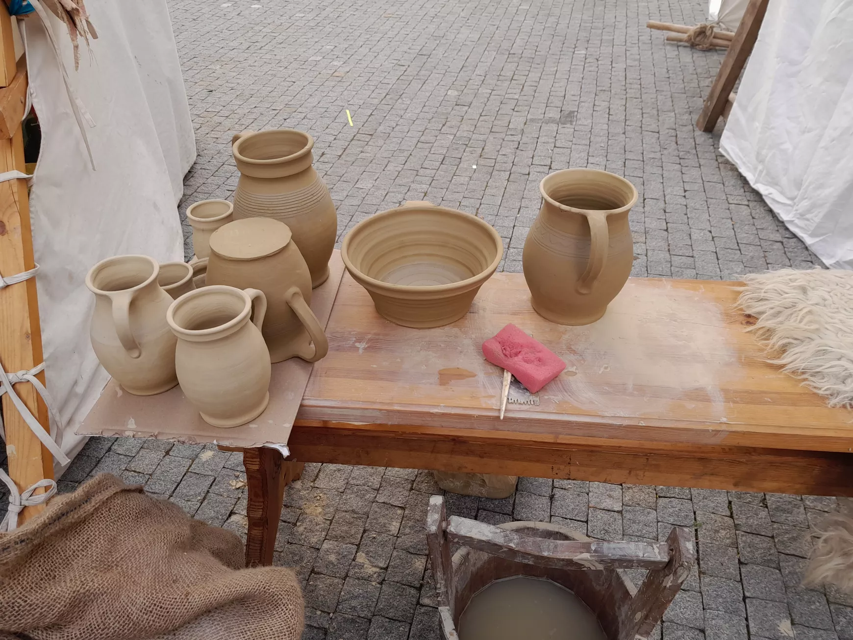 Középkori kézműves piac