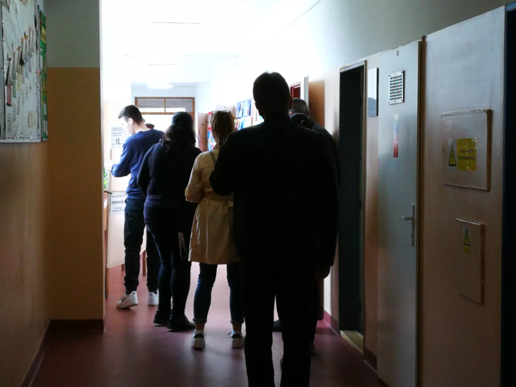 Félidőn túl a Komáromi járásban: megdöbbentően alacsony a választási részvétel