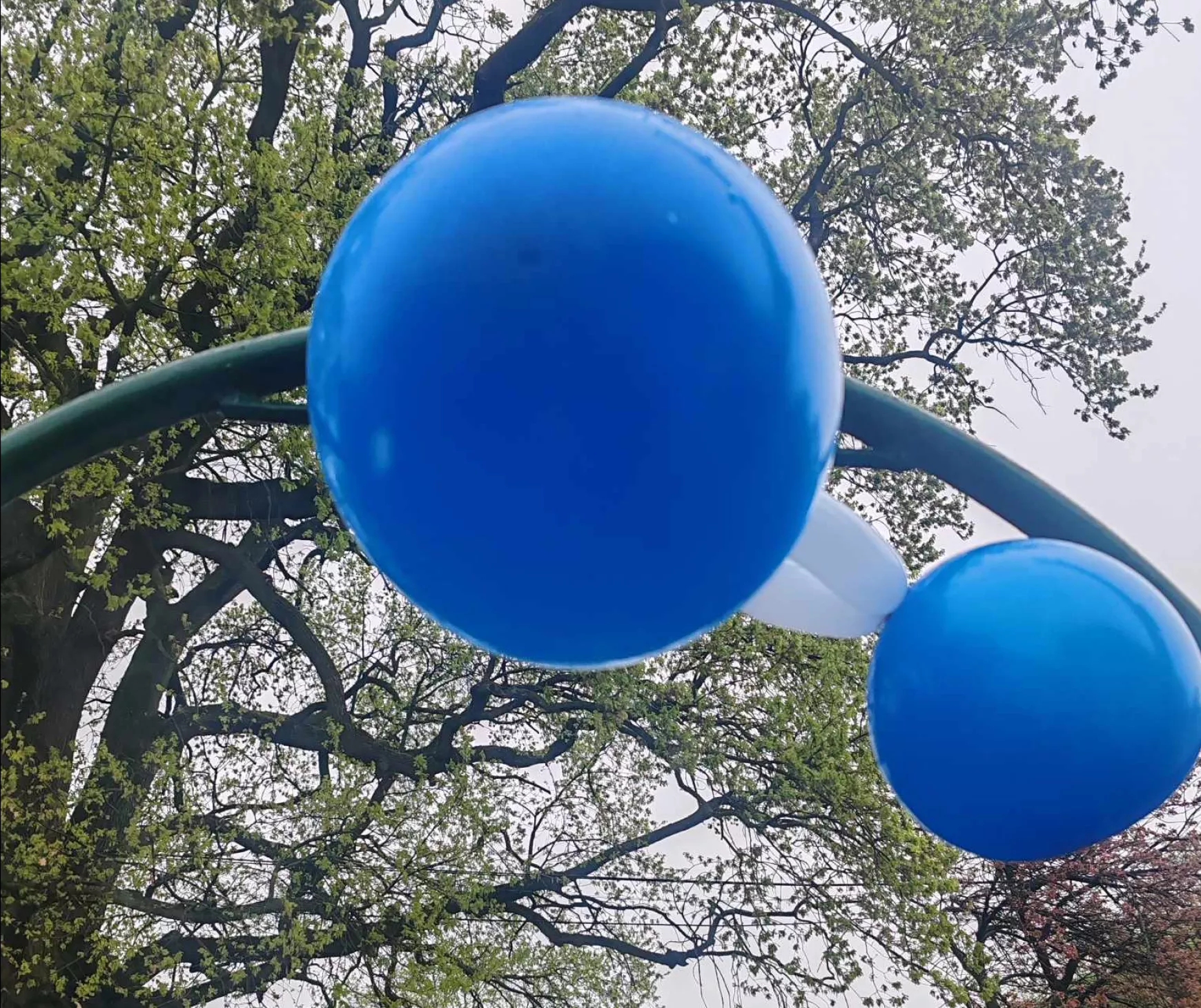 foto-benka-anett-kack-lufik-is-voltak-itt-ott-a-bodrogkapzben-az-autistak-vilagnapjan.jpg