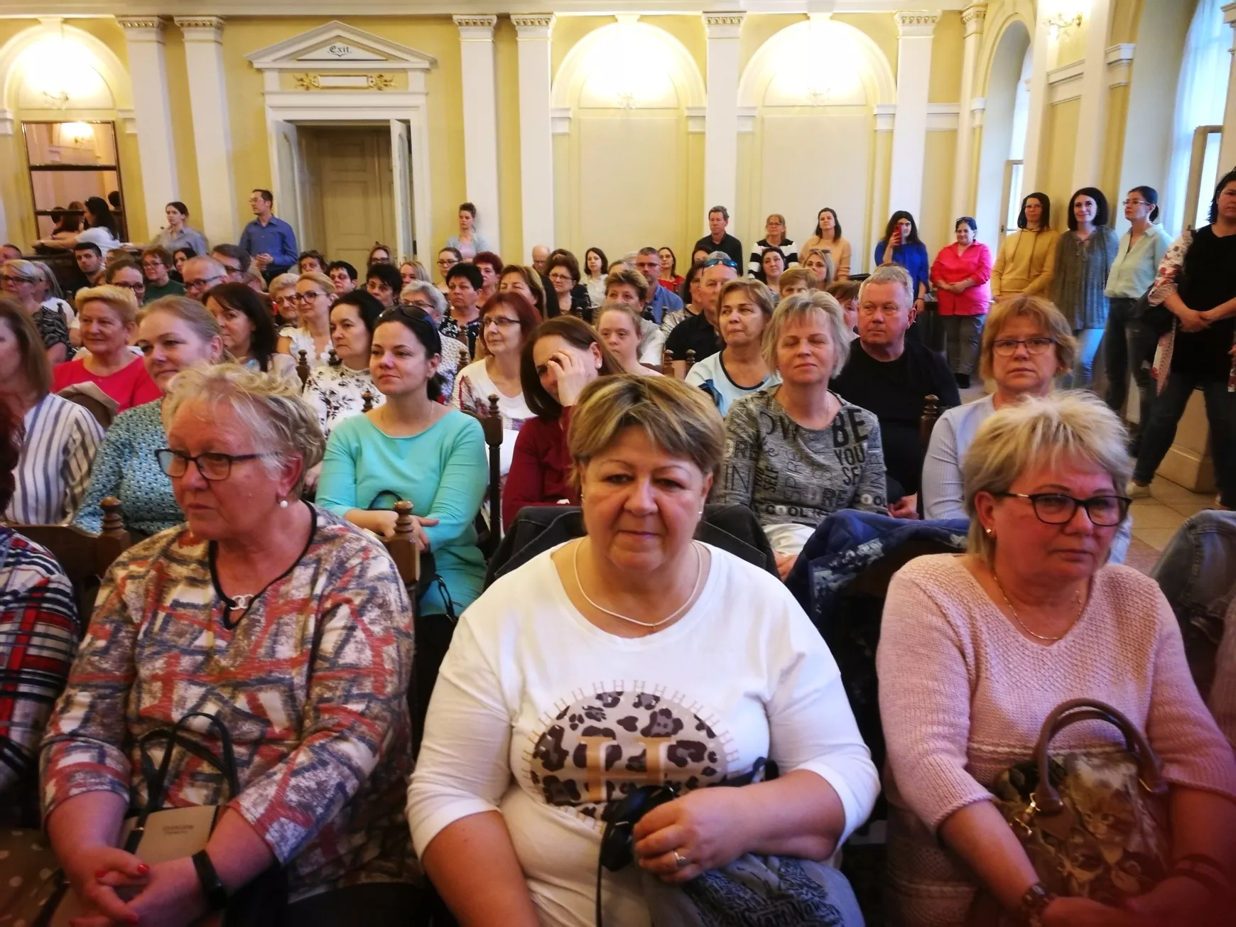 A boldogság kék madarát kerestük Komáromban - KÉPEKKEL