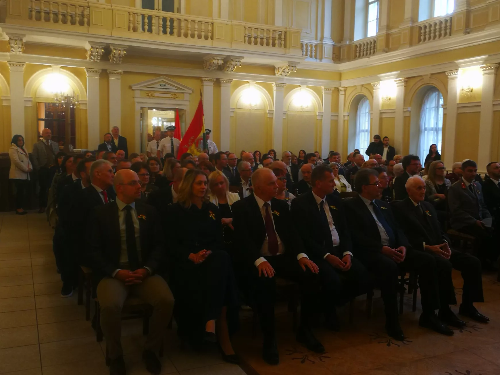 Közös ünnepi testületi üléssel kezdődött a hagyományos Komáromi Napok rendezvénysorozat – KÉPEKKEL