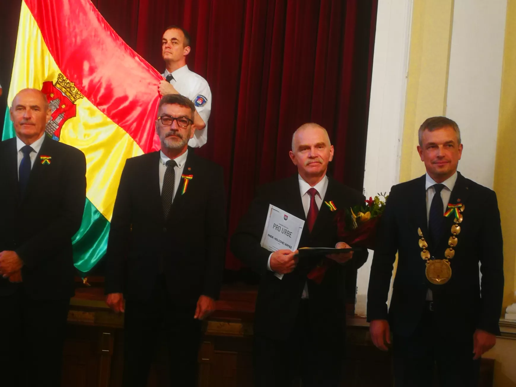 Közös ünnepi testületi üléssel kezdődött a hagyományos Komáromi Napok rendezvénysorozat – KÉPEKKEL