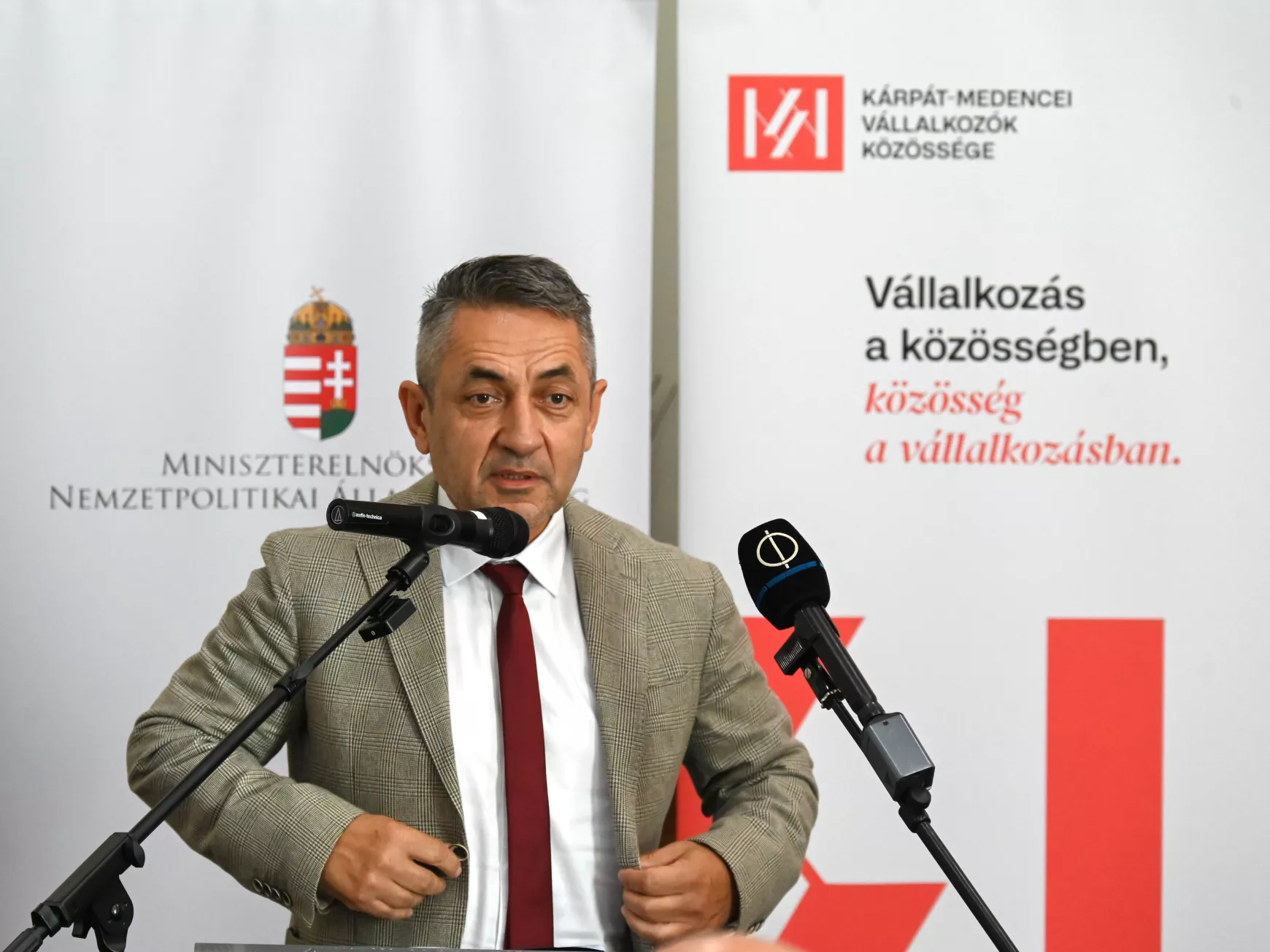 Potápi Árpád János