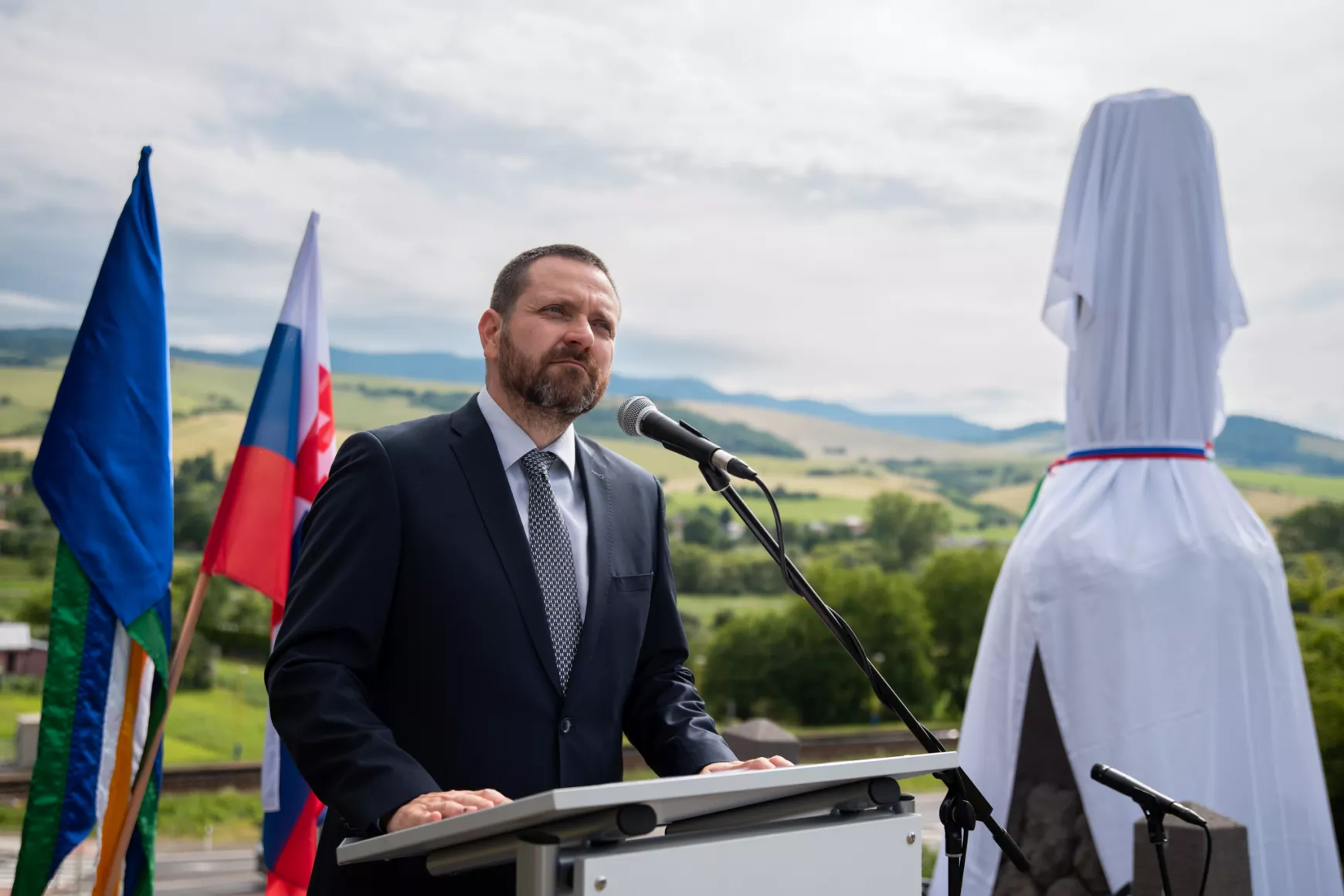 2024-06-20 Roskovány, honvédemlékmű, emlékmű, újraavatás