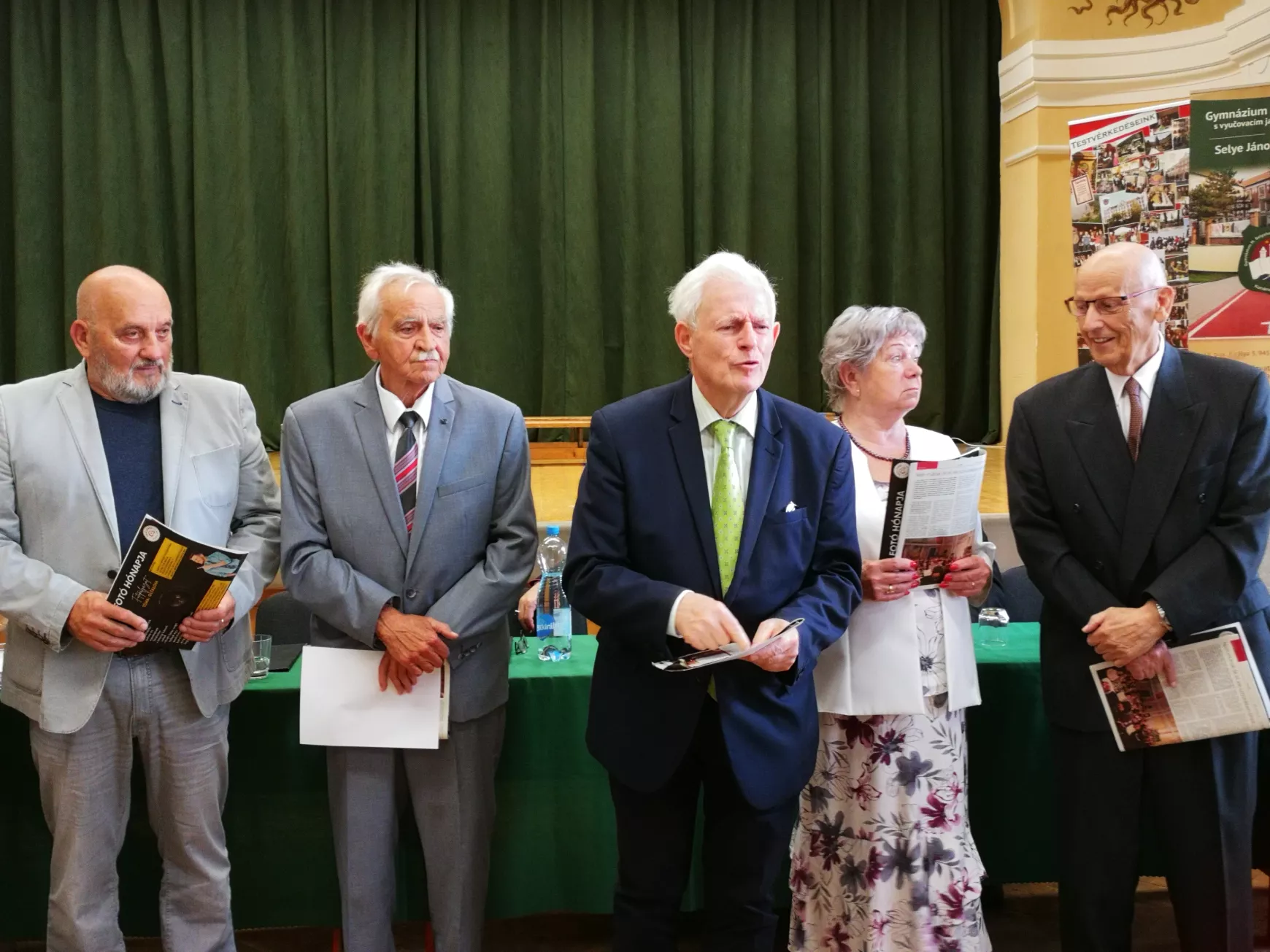 Örömkönnyes jubileumi Nagytalálkozót tartottak a Selye János Gimnáziumban - KÉPEKKEL