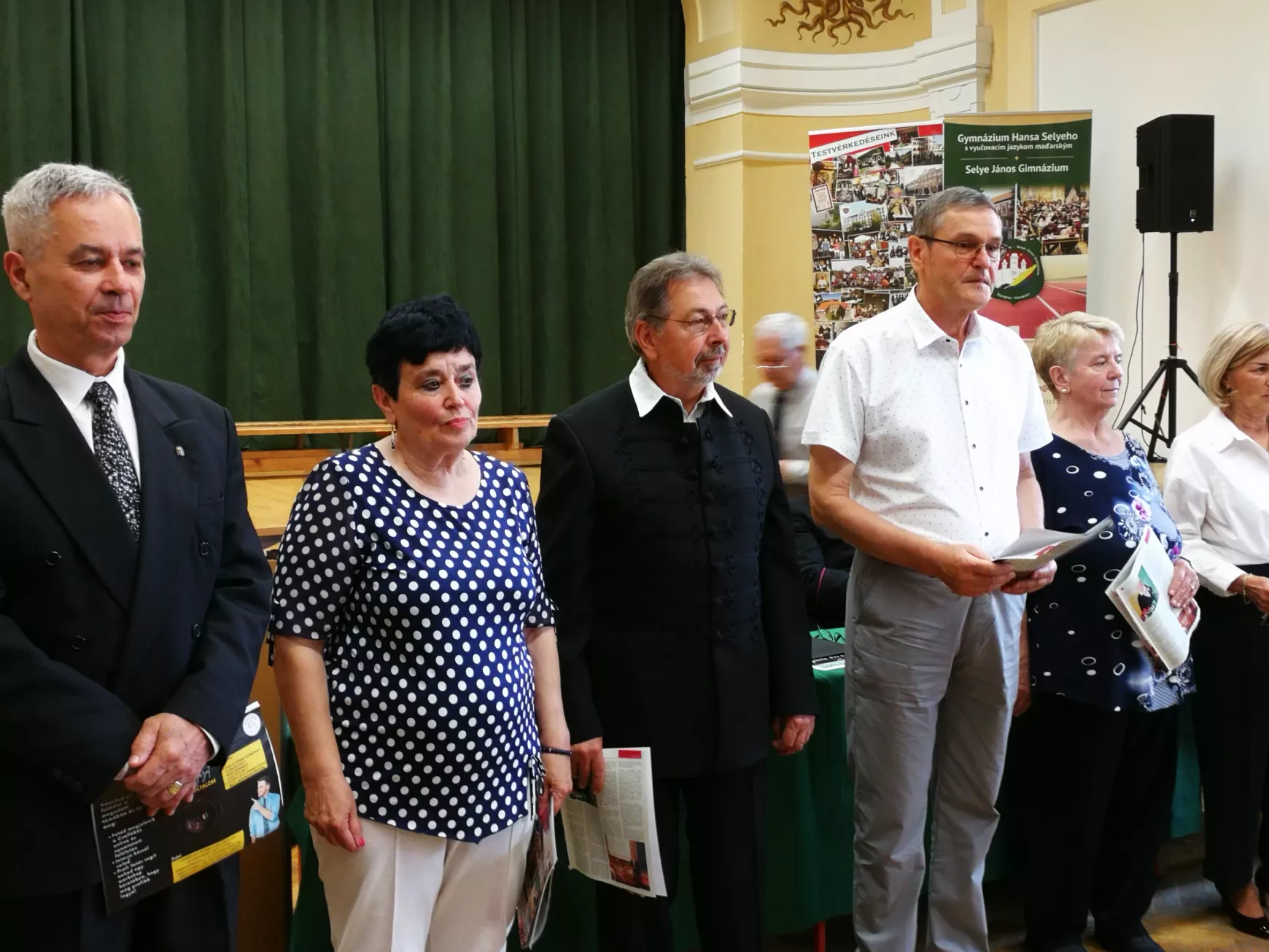 Örömkönnyes jubileumi Nagytalálkozót tartottak a Selye János Gimnáziumban - KÉPEKKEL