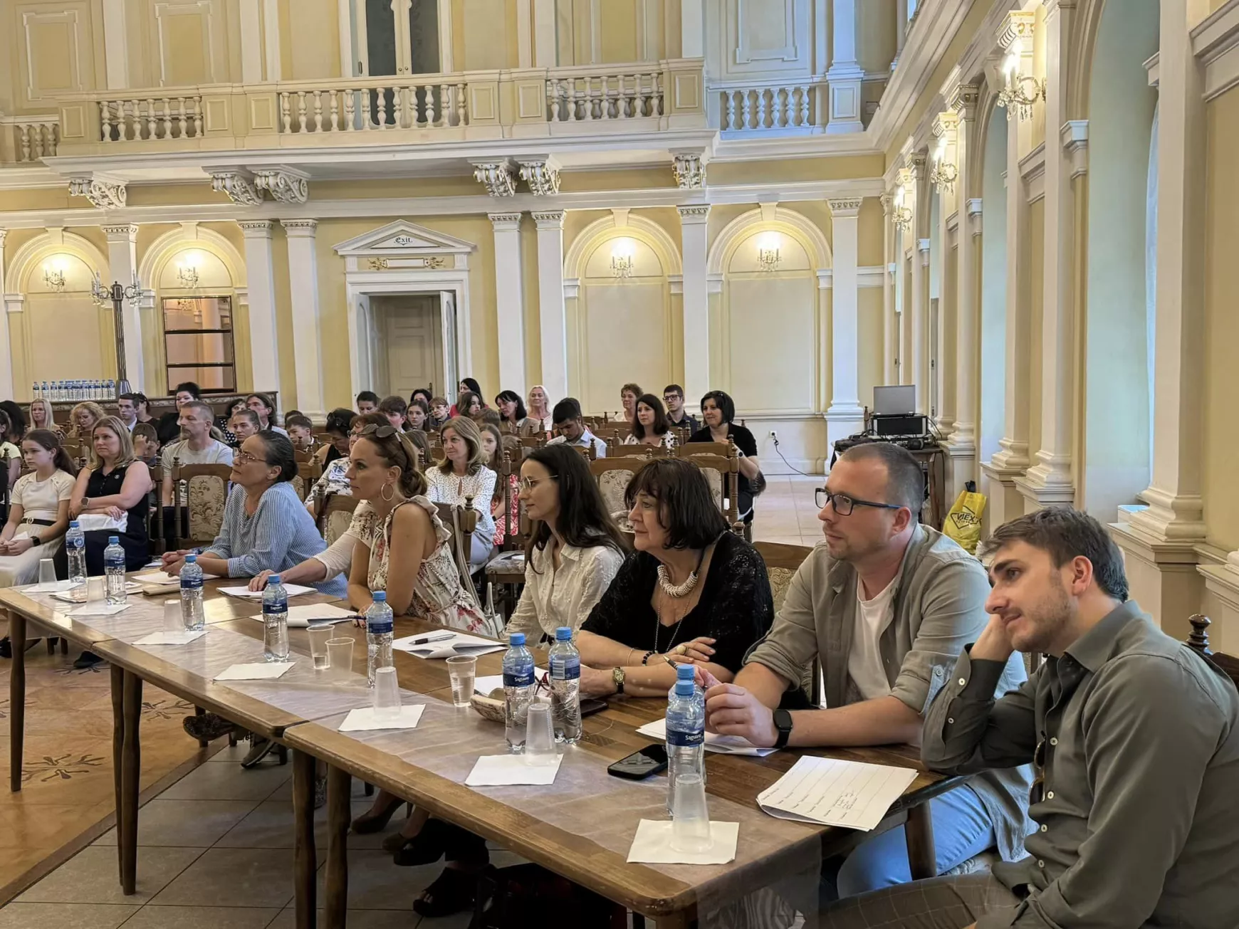  XVII. Kaszás Attila Versmondó Fesztivál: a „selyés“ Nagy Kingáé lett a fődíj - KÉPEKKEL