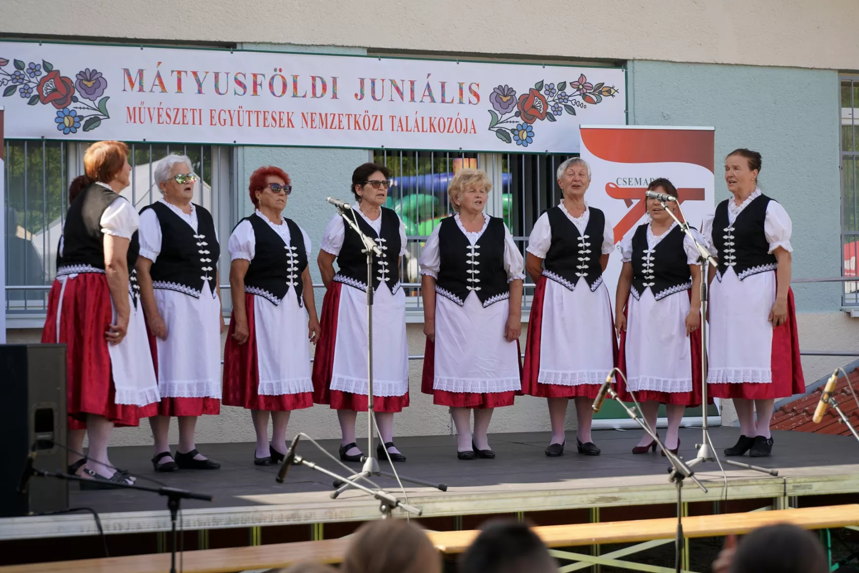 A Rozmaring éneklőcsoport