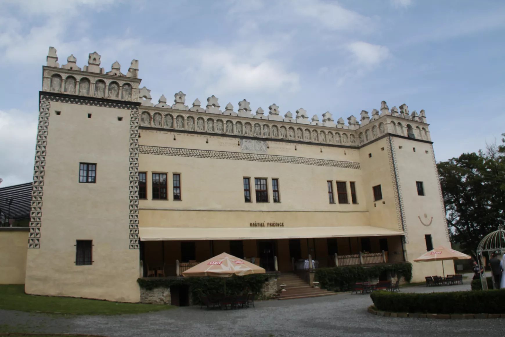 Várkastély