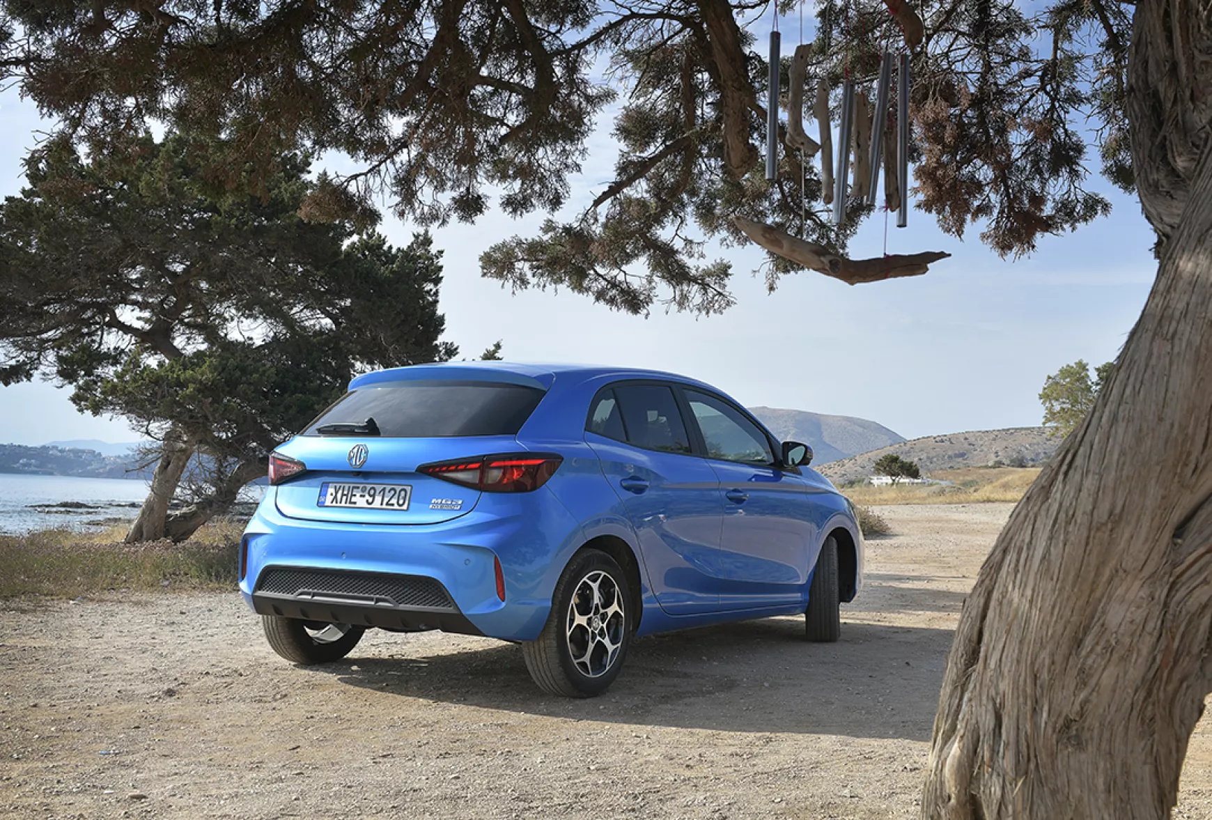 MG hibrid autó
