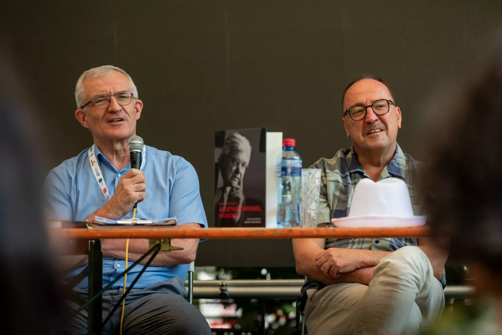 2024-07-16 Gombaszög 2024, könyvbemutató, Duray Miklós, Hogyan lett a kutyaszorítóból nyakörv, Németh Zsolt, Gyurcsík Iván