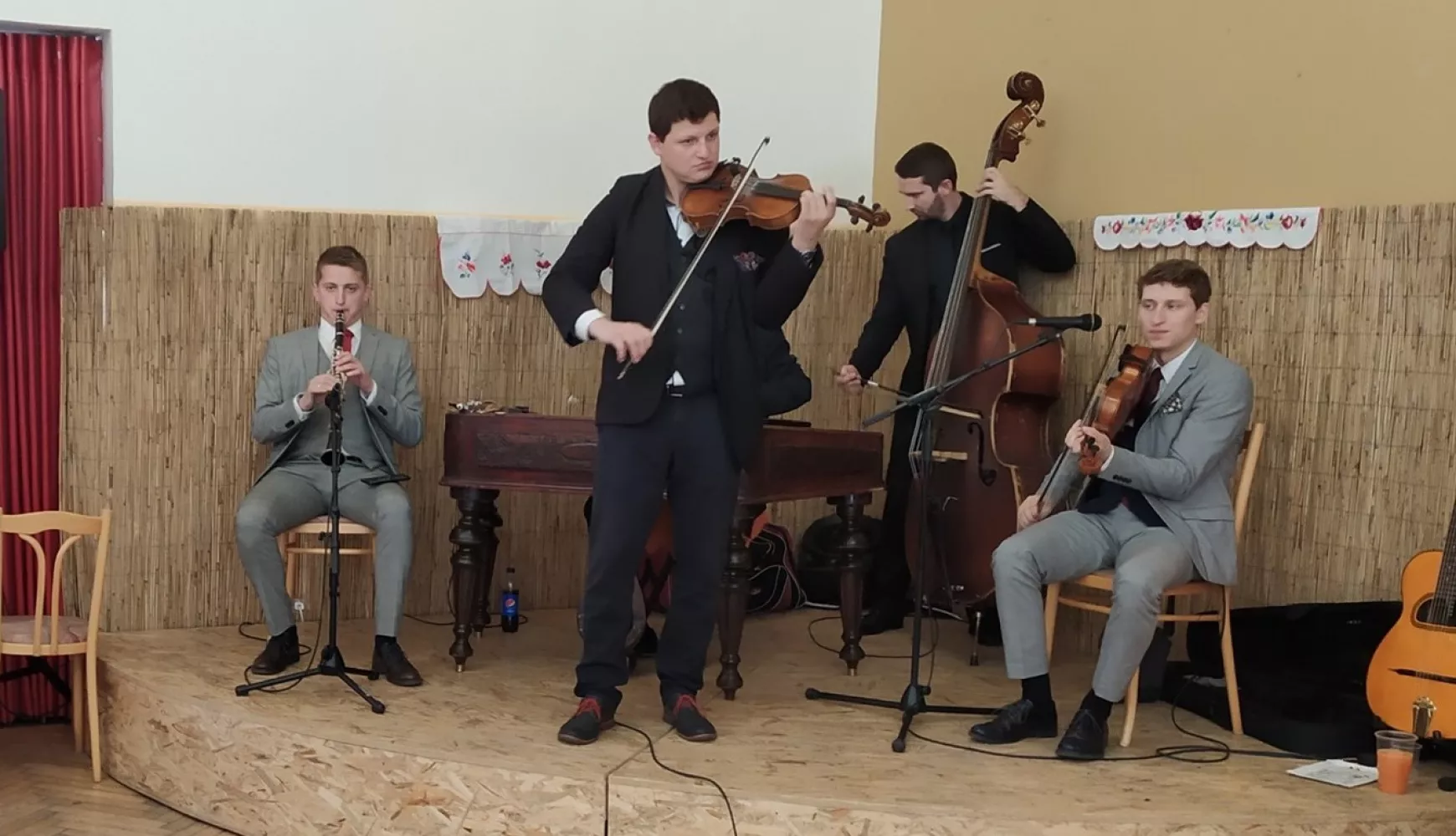 posfa-zenekar-lacza-budai-andrea