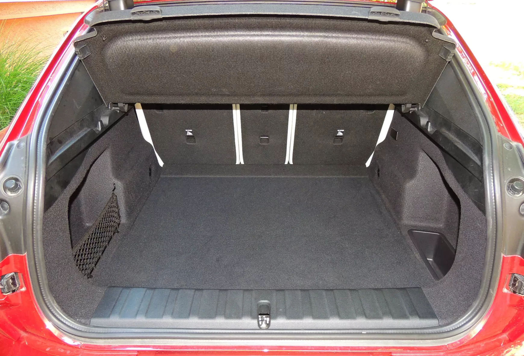 BMW iX2 xDrive30