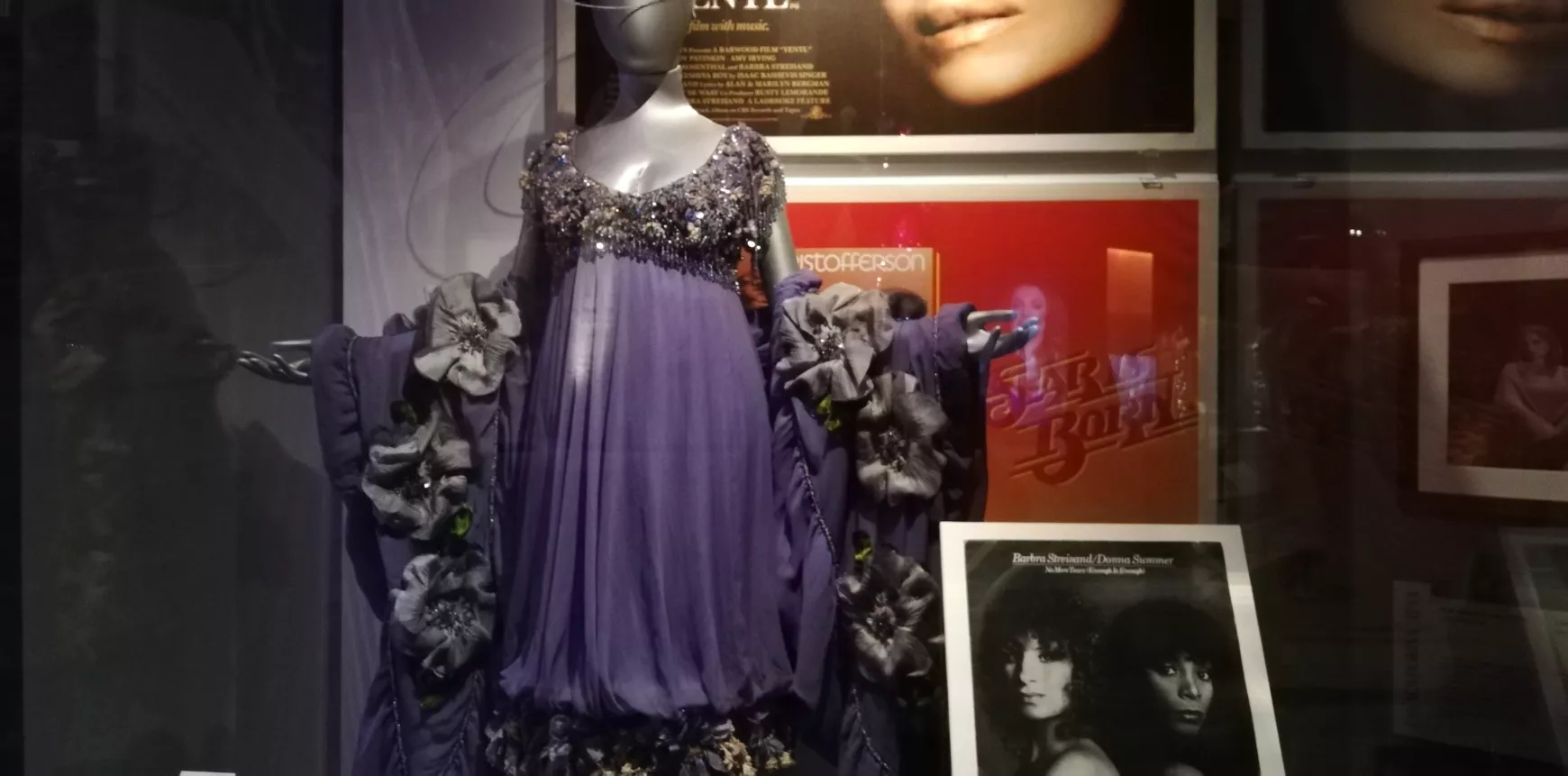 Barbara Streisand ruhája