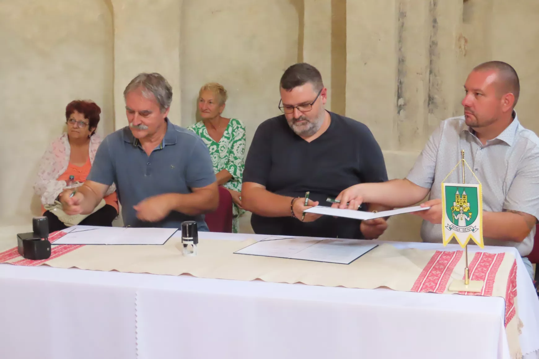 A kultúra apostolai egymás között