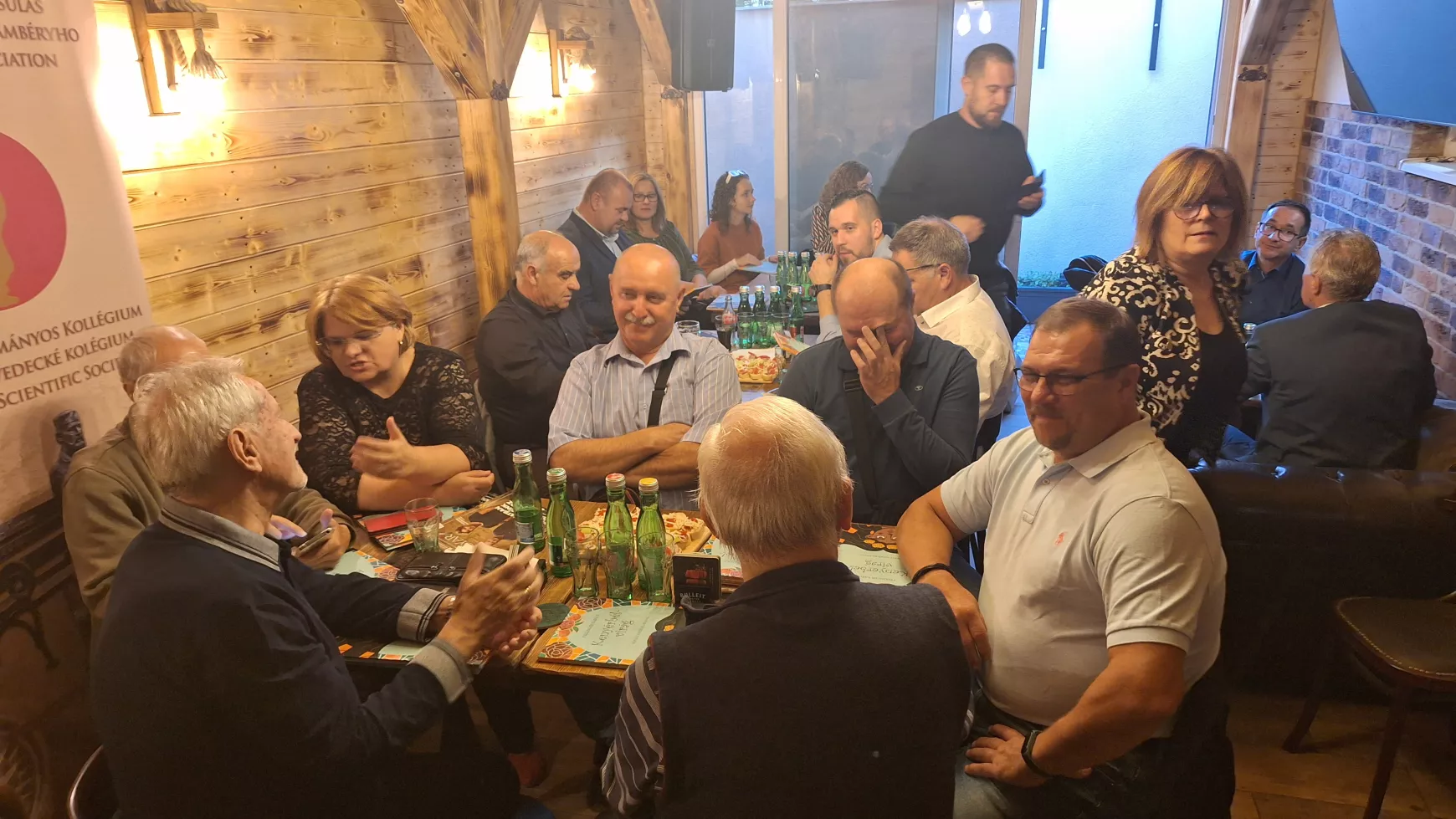 a-kenyerbelvirag-konyvbemutatoja-dunaszerdahelyen_