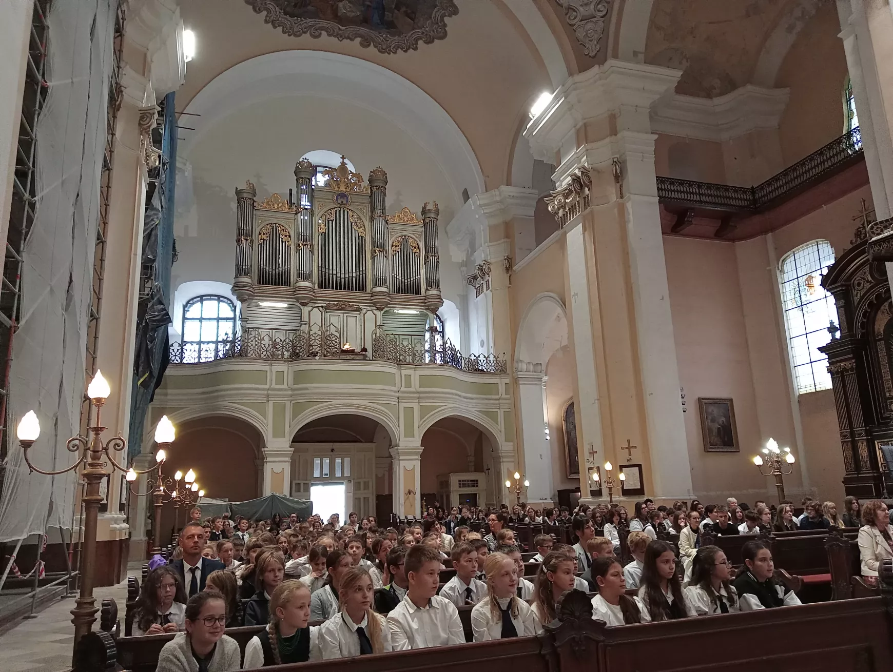 Gratulálunk a kettős jubileumot ünneplő Marianum Egyházi Iskolaközpontnak! - KÉPEKKEL