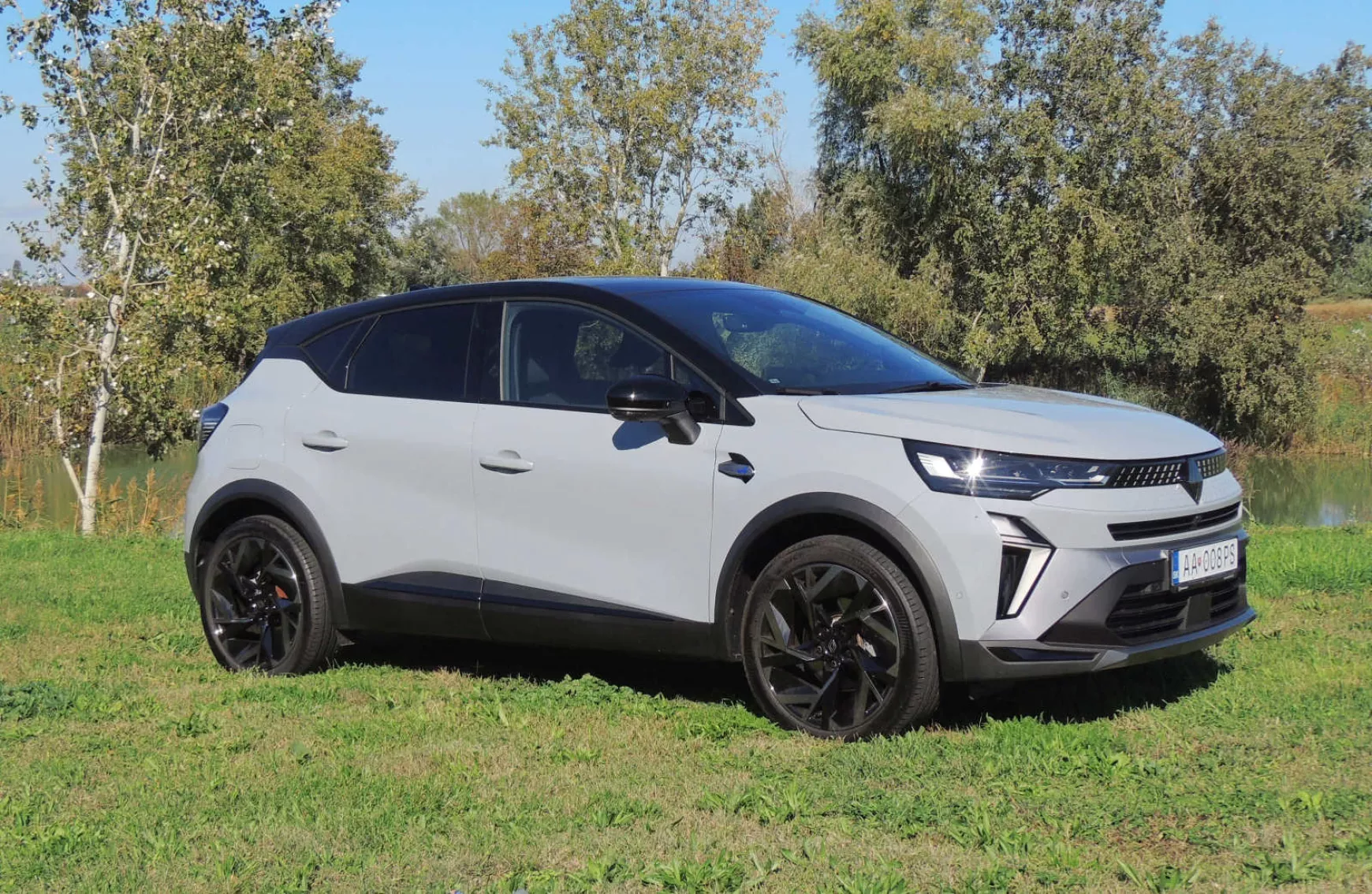 Renault Captur E-Tech full hybrid 145