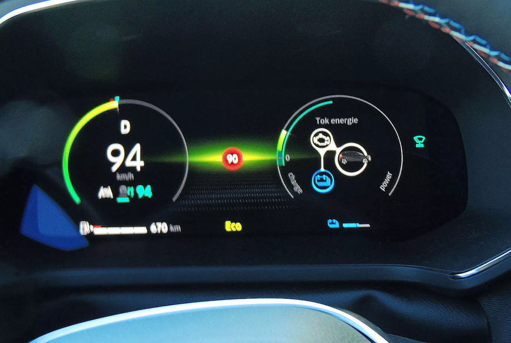 Renault Captur E-Tech full hybrid 145