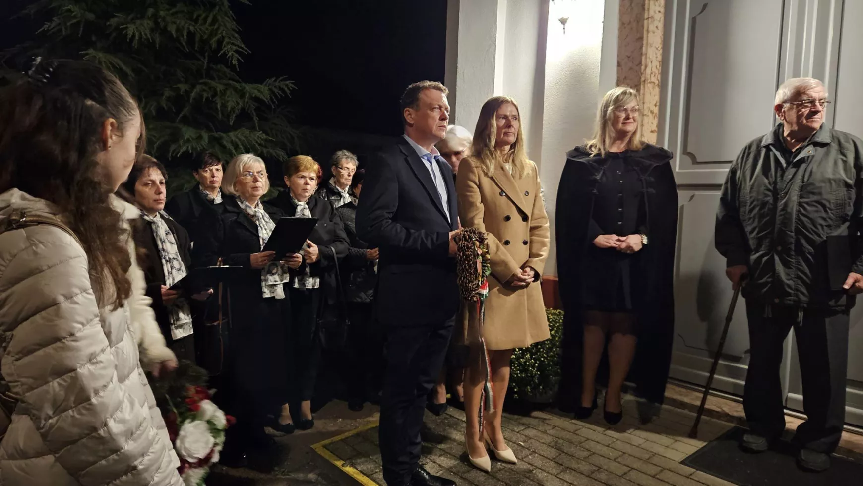 Új Esterházy János-domborművel gazdagodott a Felvidék - KÉPEKKEL