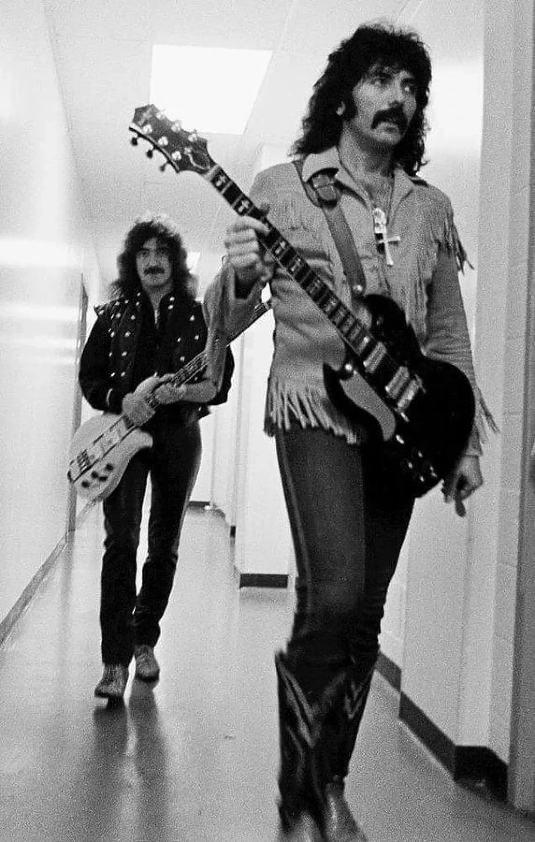 geezer-butler-and-tony-iommi-photo-by-mark-weiss-v0-u39h9vn338kc1_0