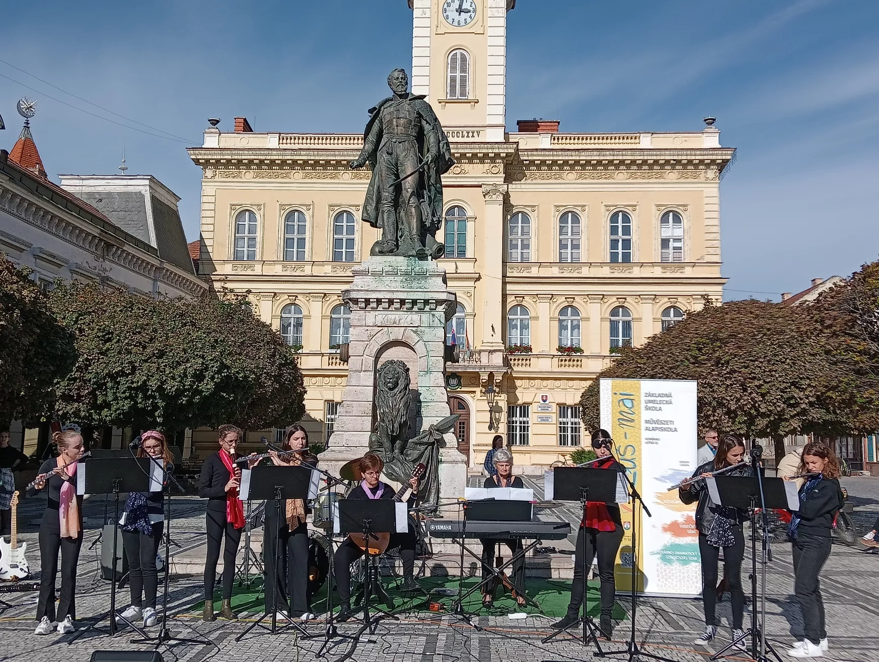 A zene világnapját ünnepeltük Komárom szívében - KÉPEKKEL