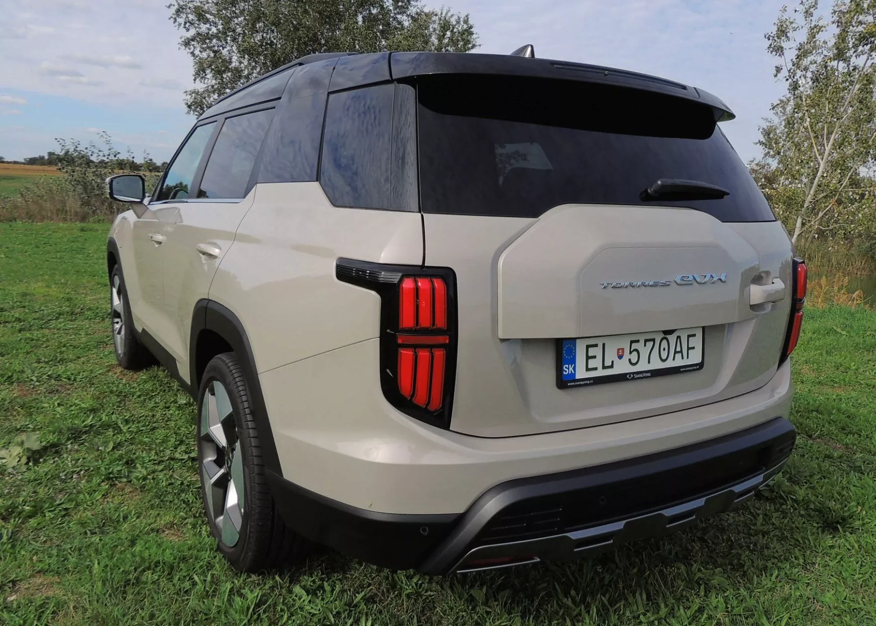 ssangyong-torres-evx-04