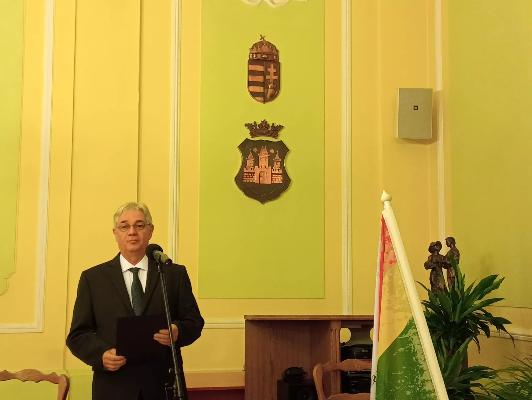 „Öltözzetek csupa virágba, újra magyar föld lettetek...!“ – KÉPEKKEL