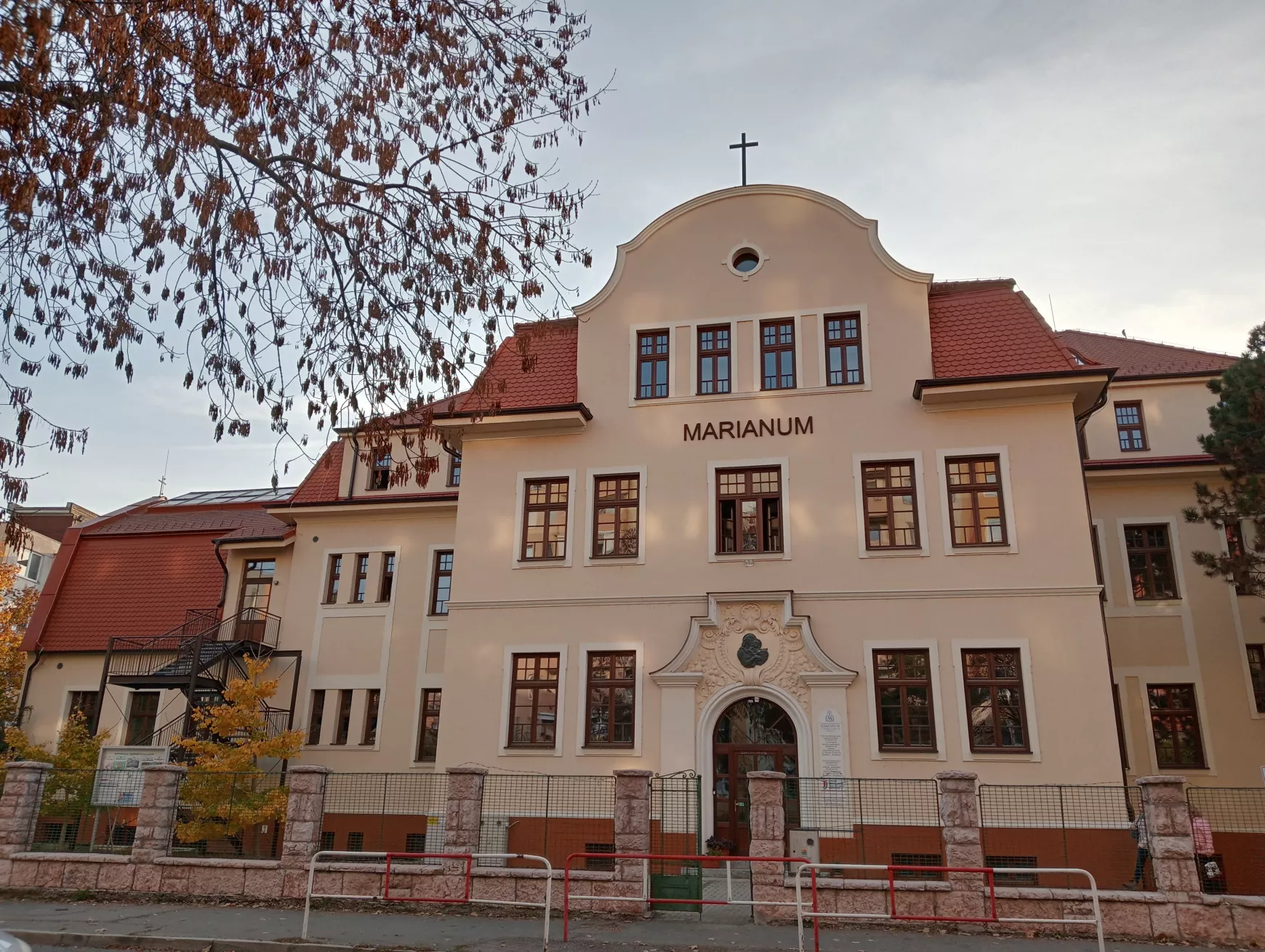 Felvidéki katolikus iskolavezetők tanácskoznak Komáromban - KÉPEKKEL