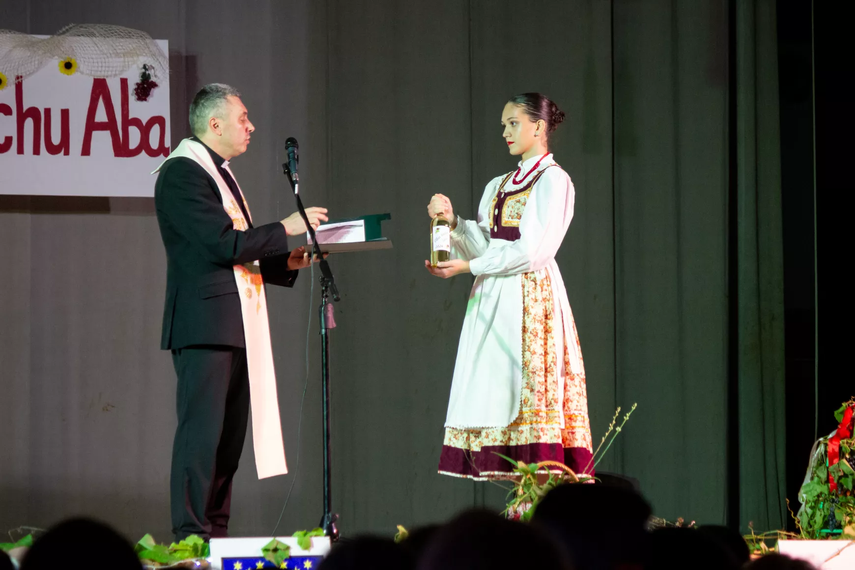 Az újbor megáldása Abán
