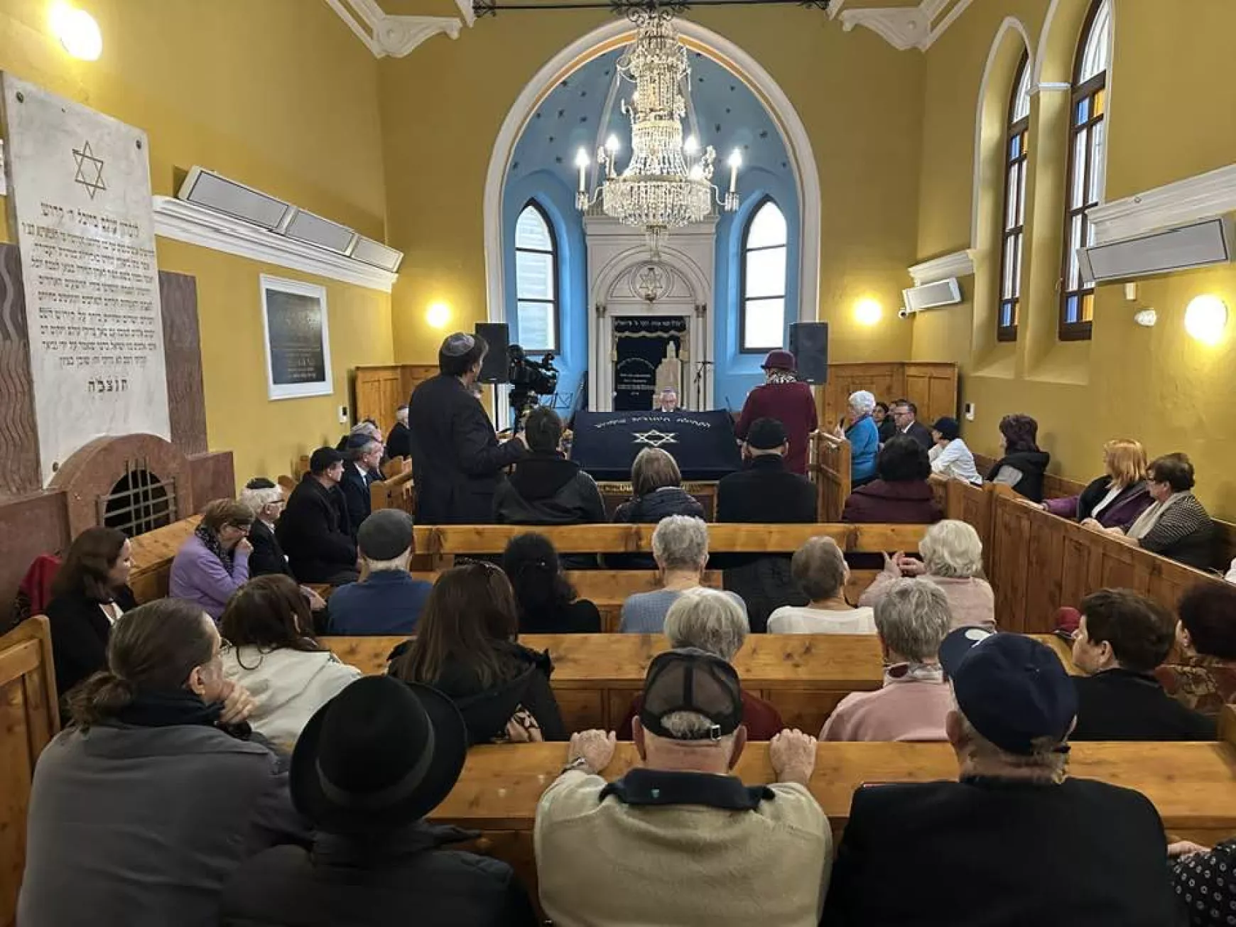 Lelki megújulással párosul a komáromi zsinagóga felújítása - KÉPEKKEL  
