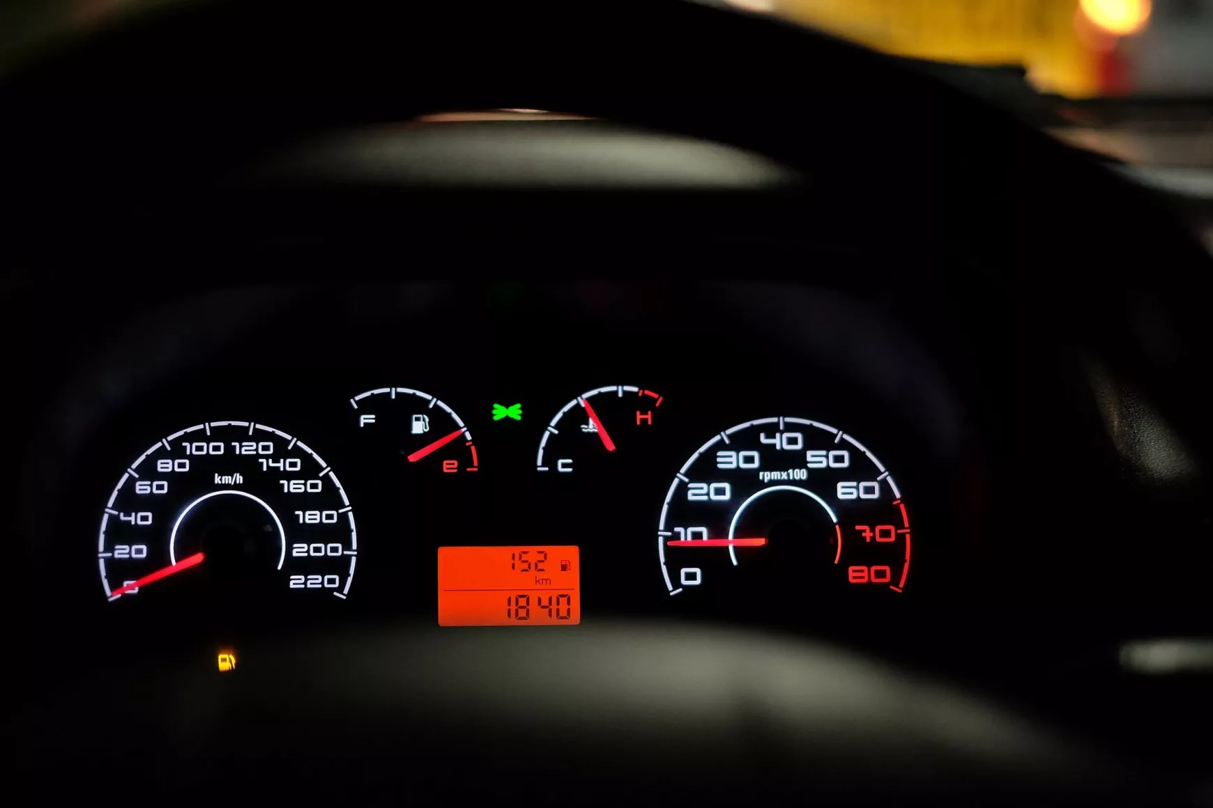 autó, belsőégésű motor, illusztráció