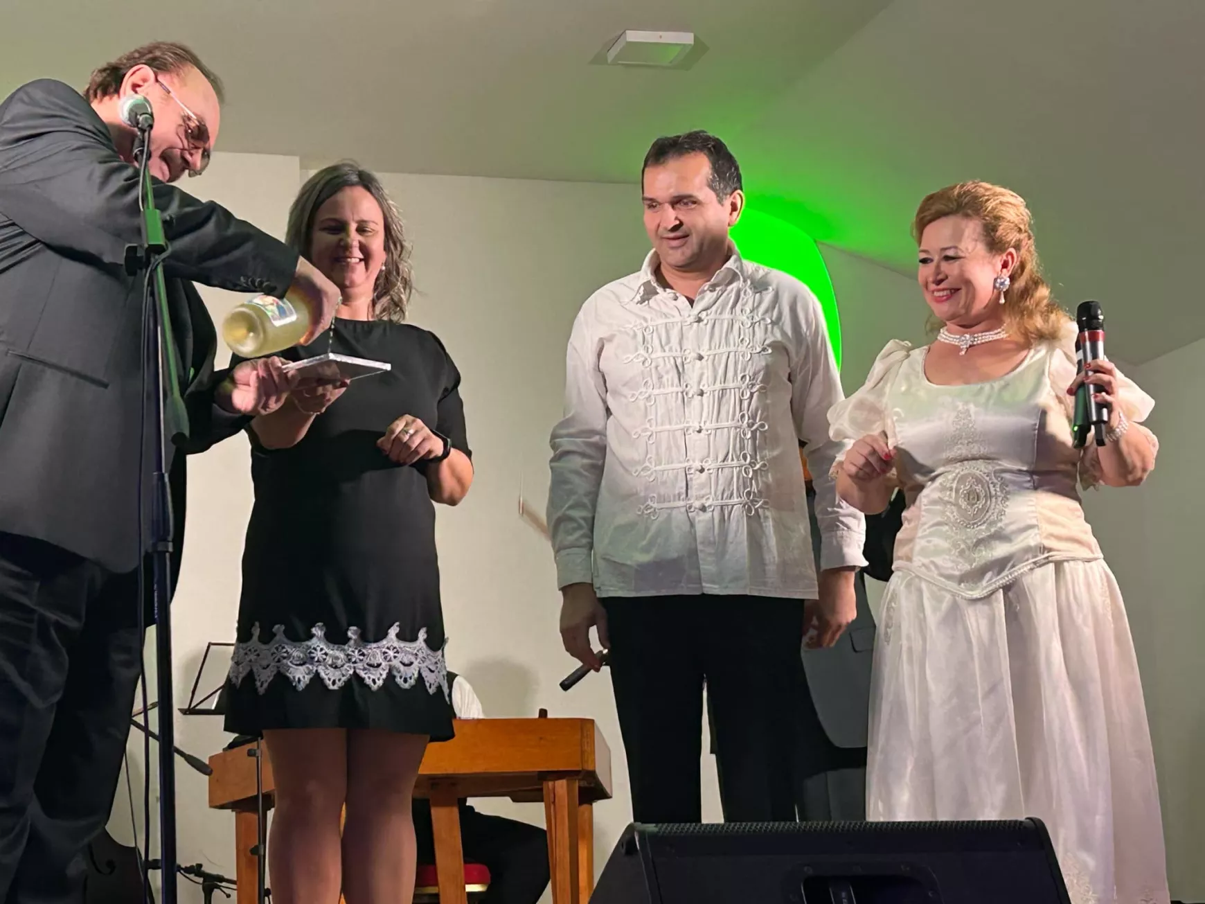 Szlezák Erika új cédé