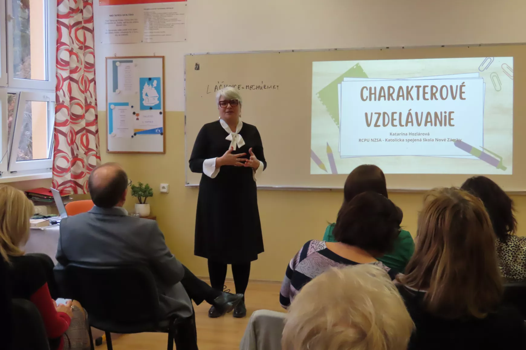 Hozlárová Katarína egyetemi oktató