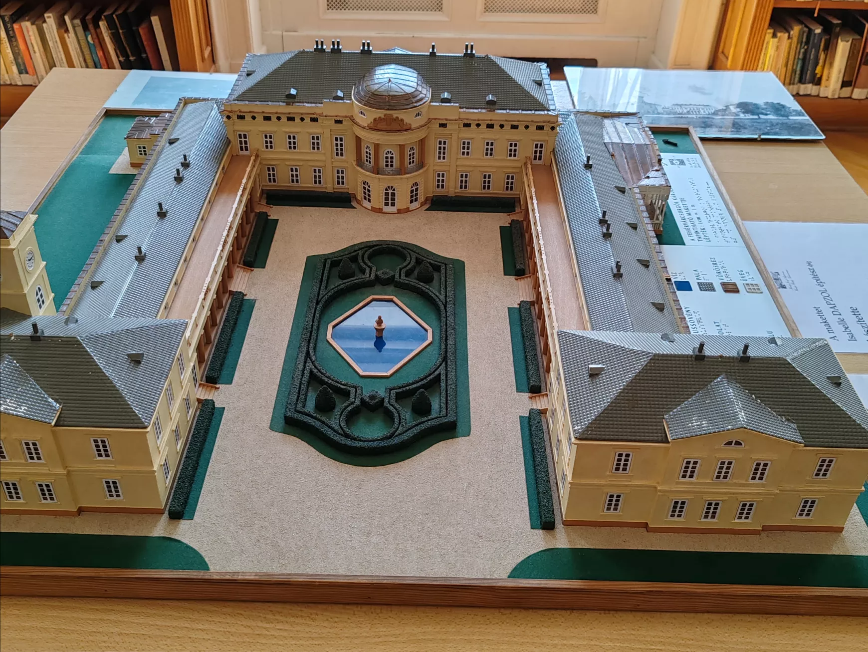 A kastély makettje