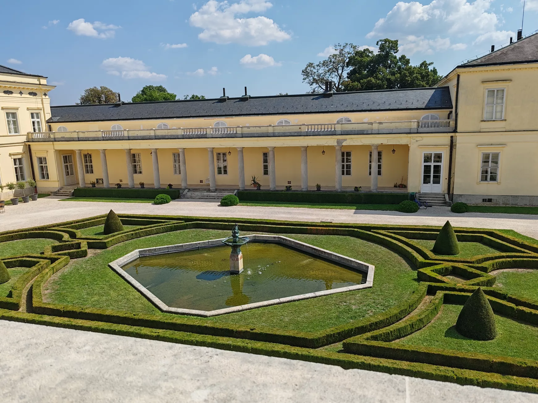 A fehérvárcsurgói Károlyi-kastély
