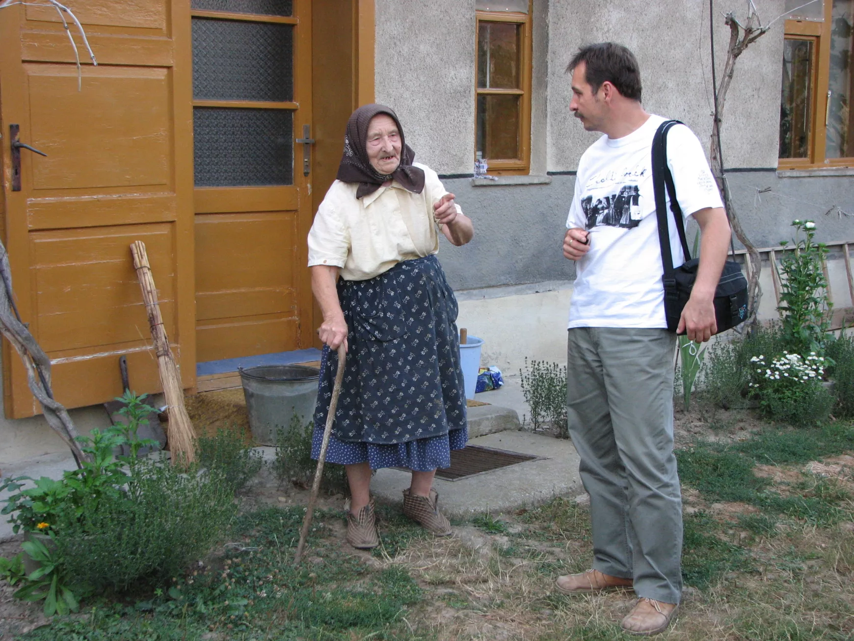 Néprajzi gyűjtés közben Ahában, 2007-be