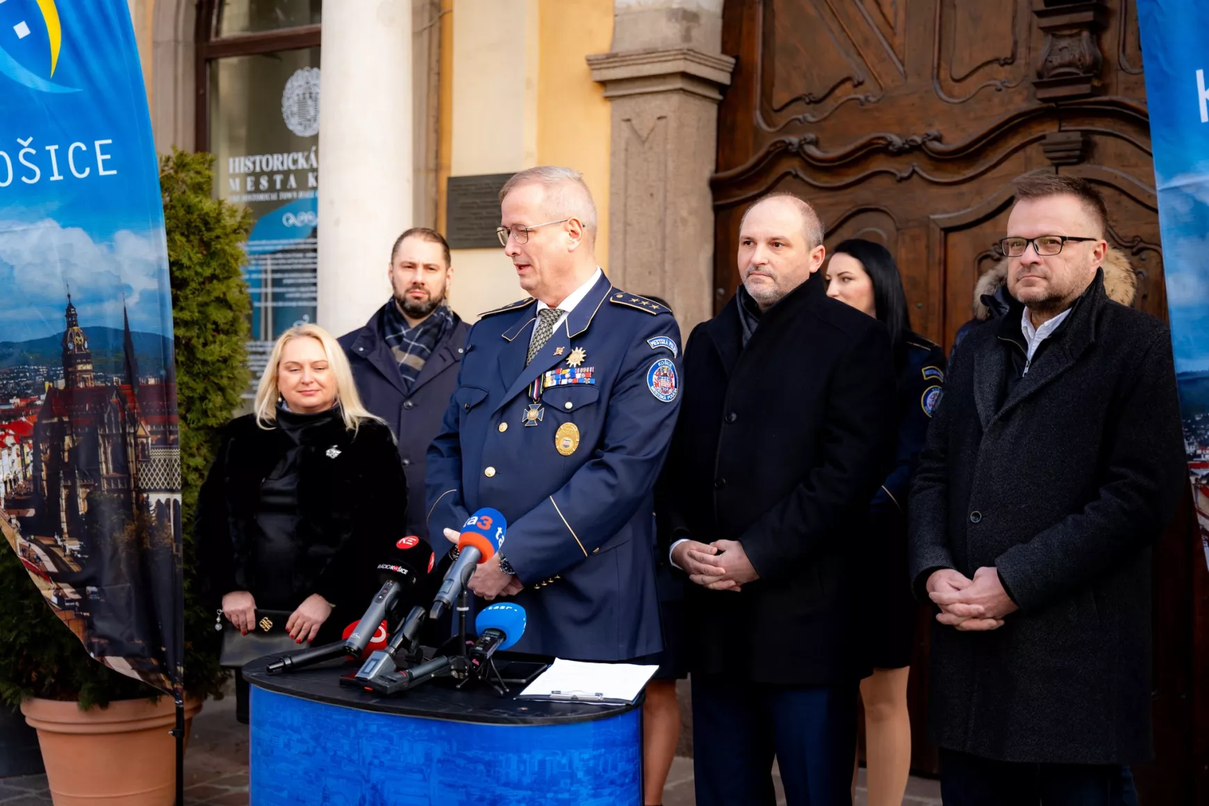 Kassa, városi rendőr, testkamera