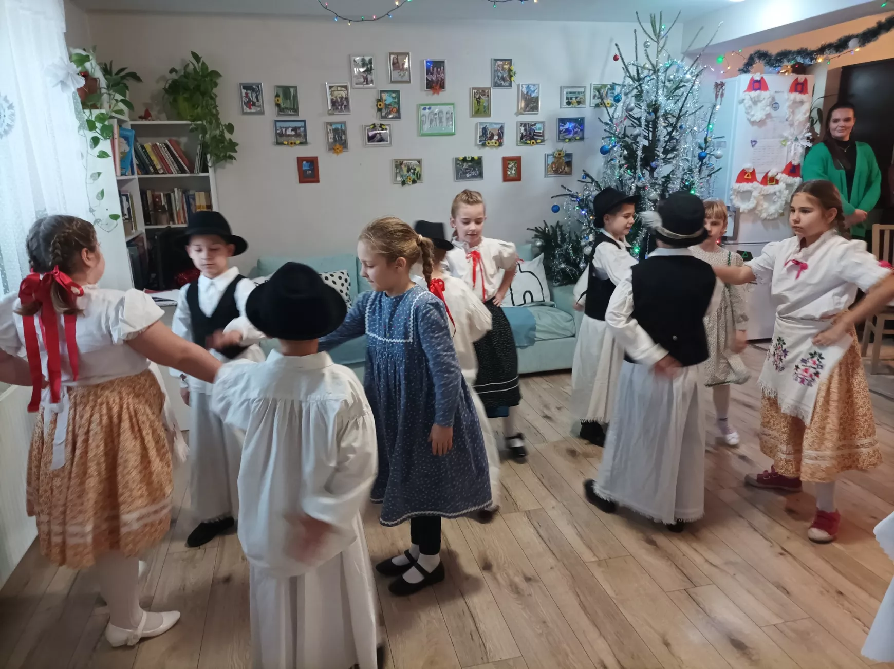 Fellépés a füleki gyermekotthonban.