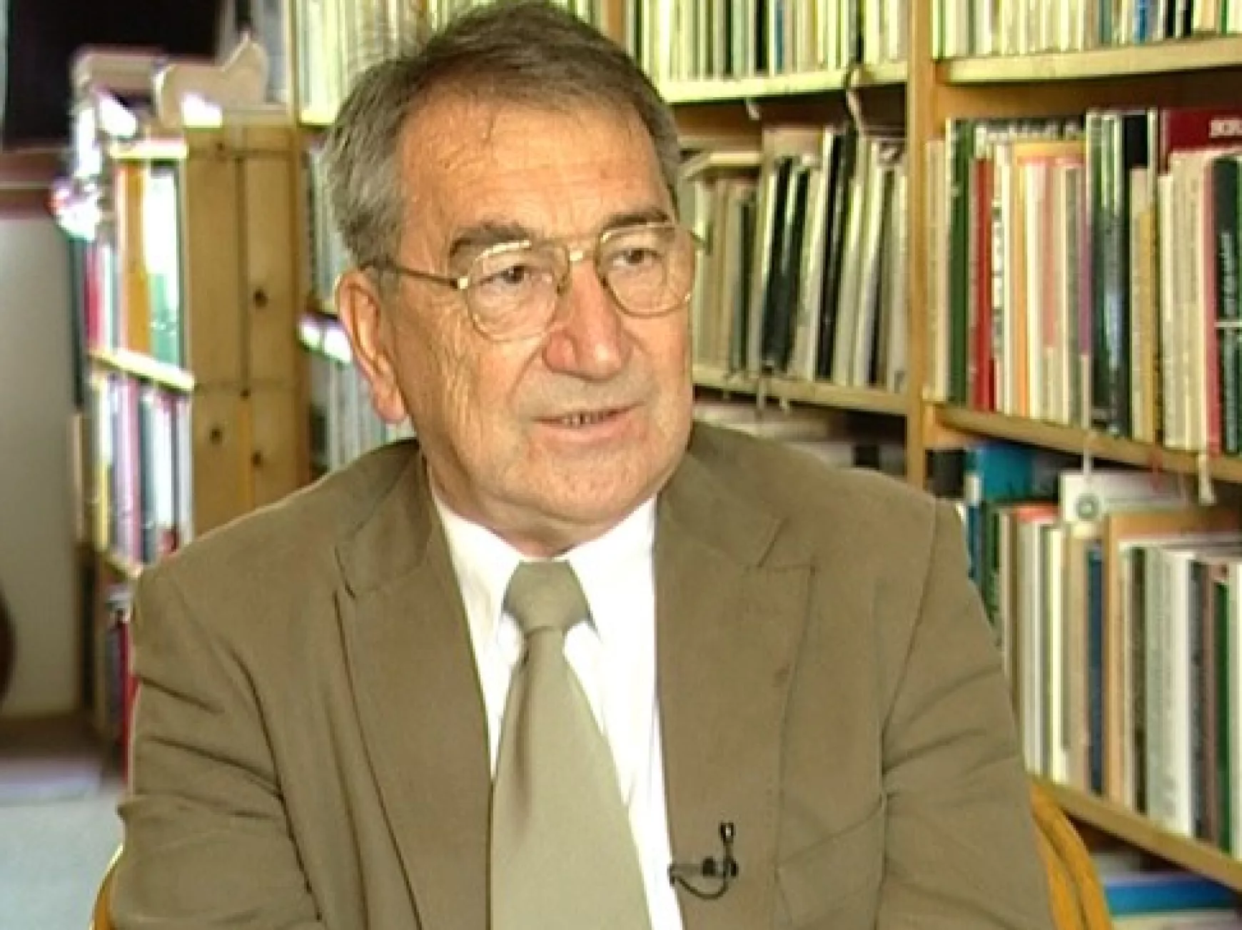 Görömbei András