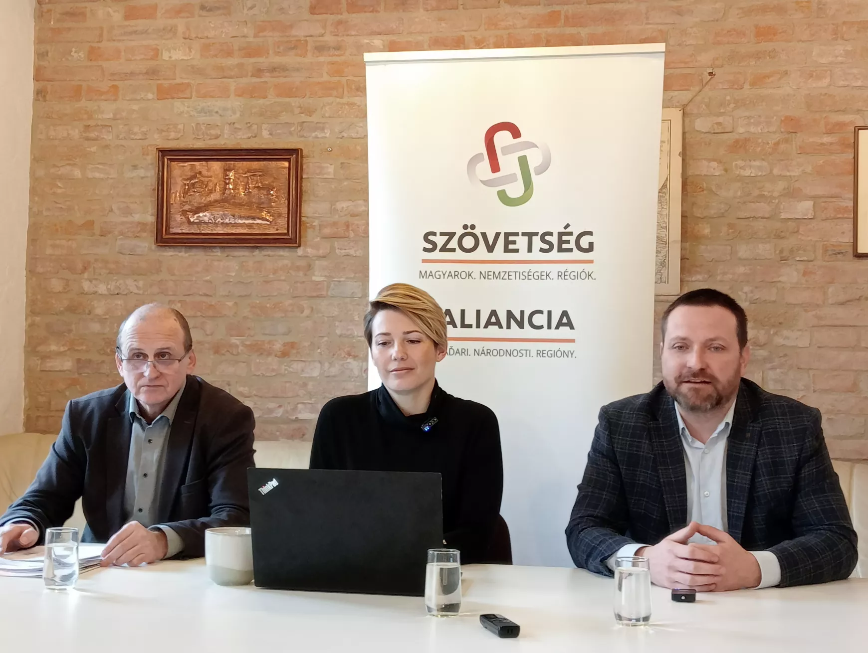 A Kultúrpalota sajtóbejárásáról, pénzosztásról, igazgatóválasztásról…