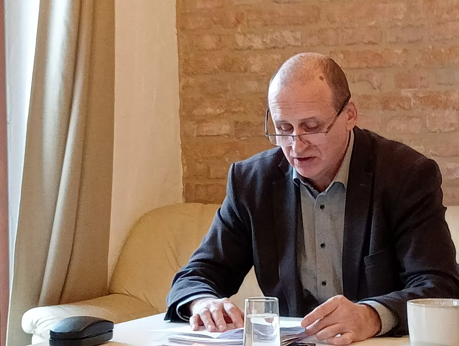 A Kultúrpalota sajtóbejárásáról, pénzosztásról, igazgatóválasztásról…