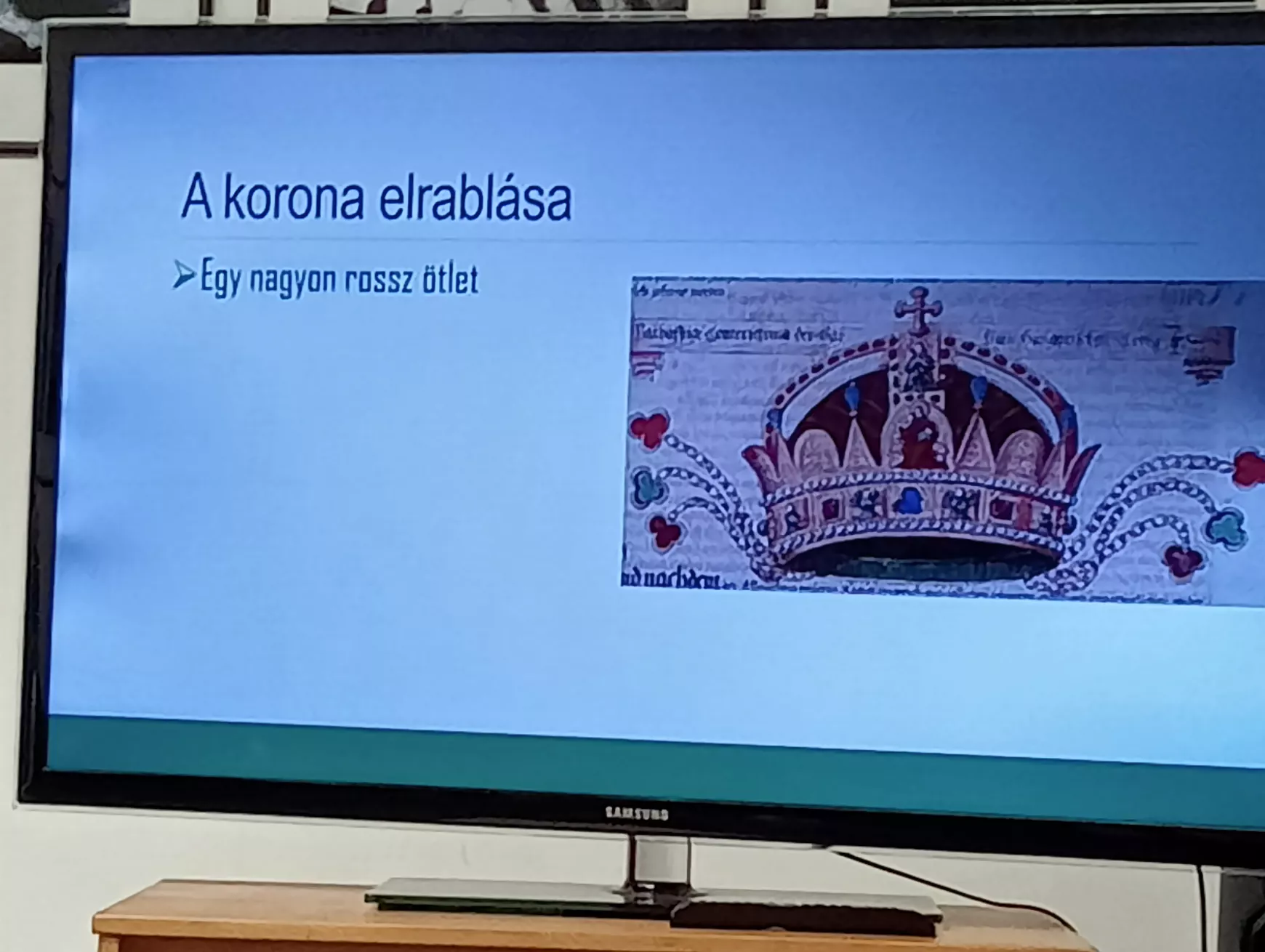 Kettős jubileum: V. László királyra és a Szent Korona Komáromba érkezésére emlékeztünk – KÉPEKKEL