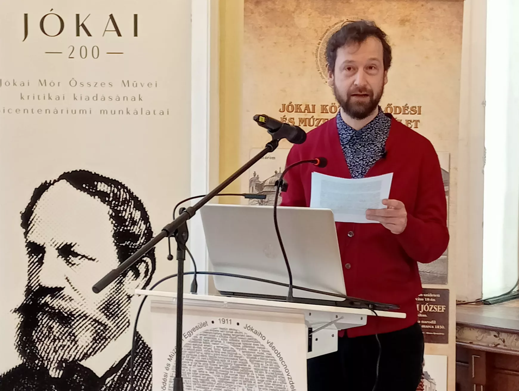 Nívós szimpózium Jókai-díj-átadással: a tatabányai Borka Zsuzsannát jutalmazták – KÉPEKKEL